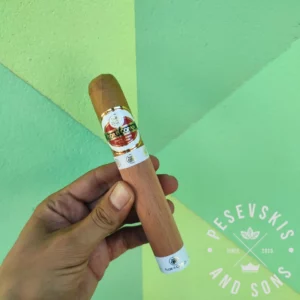 Tompus flor de copan titan pesevski sons cigare Flor de Copan Classic Titan Cigara