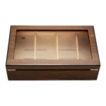 Exclusive humidor za 40–60 cigara – unutrašnjost sa pregradama ispod stakla