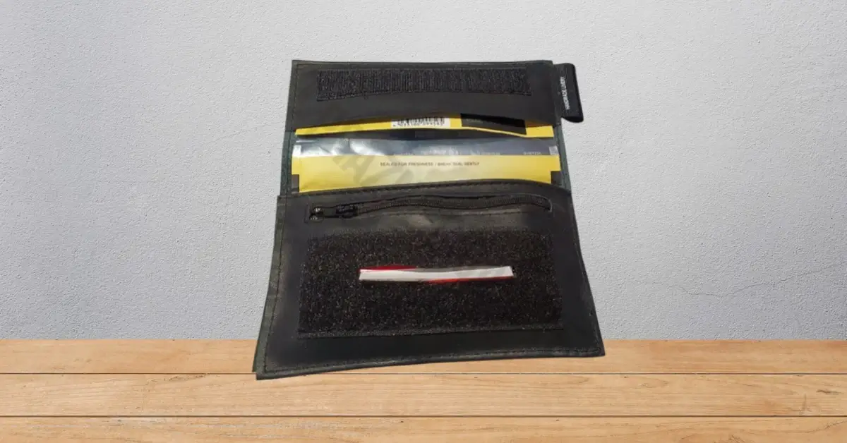 torbica za duvam sa cicac trakom Kožna torbica za duvan i opremu za motanje cigareta