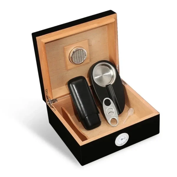 Humidor za 40 Cigara - poklon set crna boja